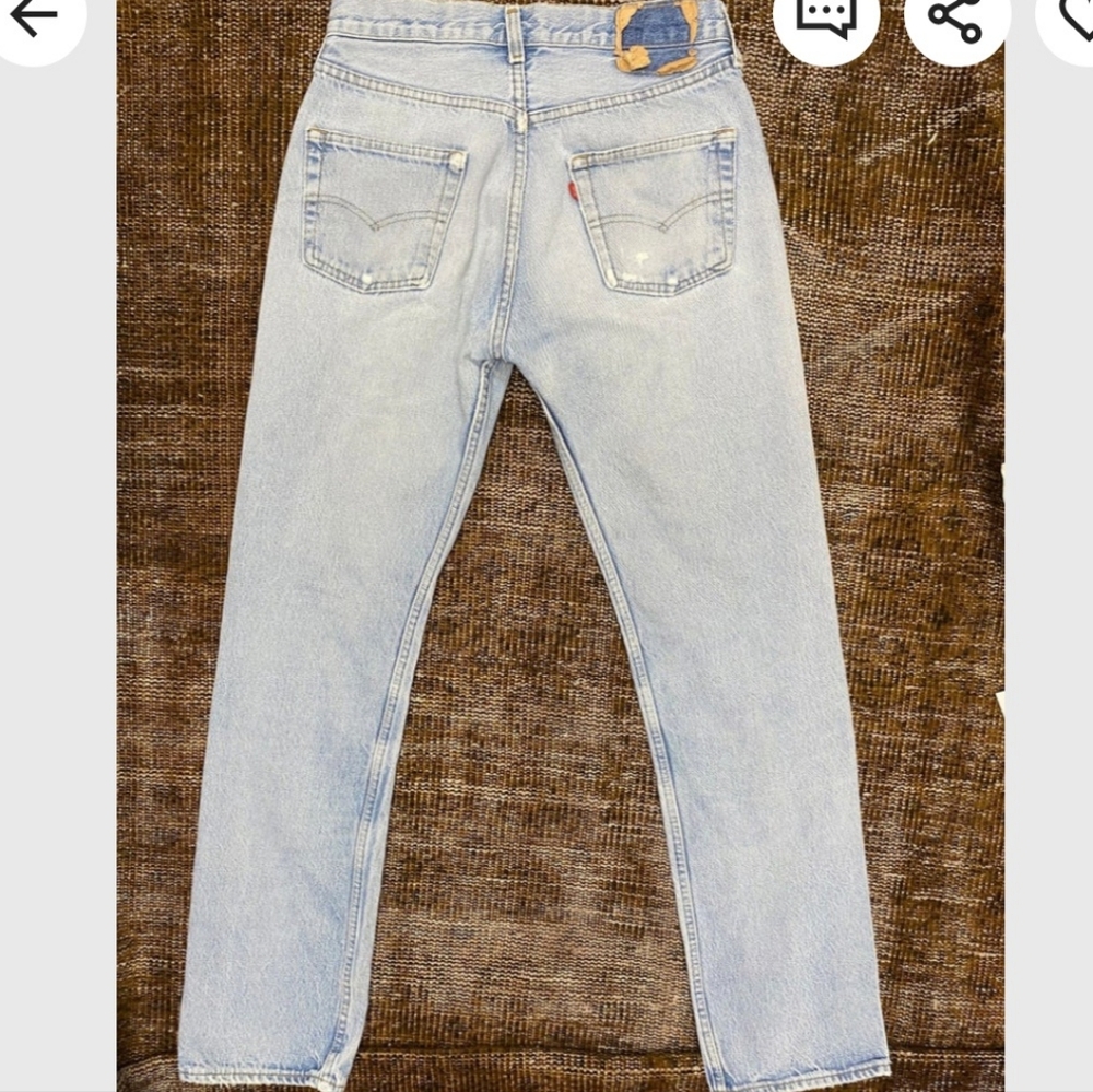 VINTAGE 1990s LEVI 501. BUTTON FLY. DISTRESSED AMAZING OLD PAIR OF JEANS.